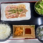 Kanzen Koshitsu De Yakiniku Gyuunosu - 