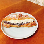 ラフカ - クロワッサンクレーム(あんこ)