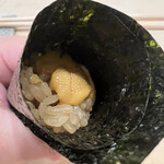 鮨 しゅん輔 - ウニ二種の手巻きです