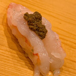 鮨 しゅん輔 - ボタン海老に海老味噌がトッピング