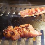 焼肉ハウス大滝 - 焼けた上ハラミ