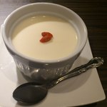 自家製杏仁プリン