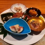 ラ・ボンバンス - 炙り〆さば、いちじく胡麻味噌がけ、生木耳きんぴら、銀杏コロッケ☆