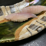 鮨よし - イシダイとアラ  旦那さんにお手伝いしてもらった  イシダイコリコリやーと旦那さん喜んでた  まだまだ食べれるとニコニコ お腹治って良かった(*´ω｀*)