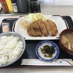 Sakamoto - とんかつ定食（750円）