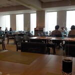 イースト ウィンド ガイエン - 店内