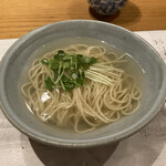 じどりや 穏座 - さらに清淡スープのラーメン。