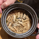 じどりや 穏座 - この季節のお楽しみ。松茸ご飯です。