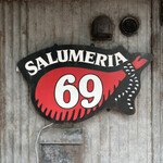 SALUMERIA　69 - 