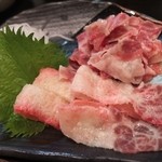 さんしょう焼き鳥 - 鯨ベーコン