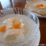 林仔 - 杏仁豆腐