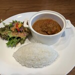 カフェ ノッカ - 知床鶏のスパイシーチキンカレー1100円