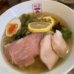 麺屋 一八 - 梅しそ鶏にぼ冷しらぁ麺