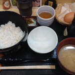 ふぞろいのたまごたち - たまごかけごはん