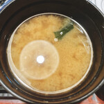 Katsutomo - 汁物　●麦豚ロースカツ定食　1,680円
                      飲み物はセルフでした。