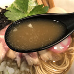 上州濃厚中華蕎麦 はたお商店 - 喉で感じるスープの旨味