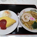 洋華 - Cセット（ラーメン＋オムライス）