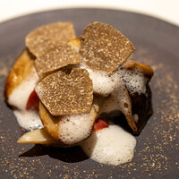 レストラン オオツ - 2022.9 北海道産ホッキ貝 イタリア産ポルチーニ茸 イタリア産オータムトリュフ ホッキ貝の泡 ポルチーニ茸パウダー