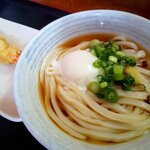 純手打うどん よしや - 温玉ぶっかけ：320円と海老天：150円