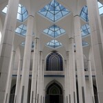 Sultan Salahuddin Abdul Aziz Mosque - 礼拝堂への入り口