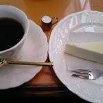 トップハット - チーズケーキとコーヒー