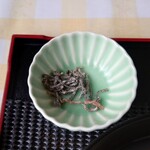 Wakakusa - 味道變化的鹽昆布
                      確實能增強甜品的甜味！
                      不過對我來說，直接吃鹽昆布會覺得太鹹了。