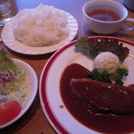 和牛処 助春 - 本日の部位「いちぼ」のステーキセット・・・なんとこれで1000円！