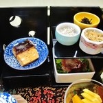 那須温泉　山楽 - 鰆西京焼き、じゃこ、湯葉、葉唐辛子、サラダ