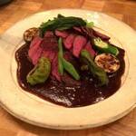 水色食堂 - 宮崎県産牛もも肉のロースト 〜塩漬けレモンとフォンドヴォーのソース〜