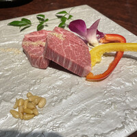黒毛和牛焼肉 虎斑 北新地店 - 