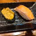 Sushi Sakaba Hamano Suisan - トロサーモン、うに