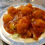 中国菜館恵華 - エビチリ小皿。小皿でもエビ8尾も♪