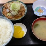 もつ煮 太郎 - もつ煮定食  780円
