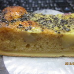 ベニット - さつまいものケーキ、断面