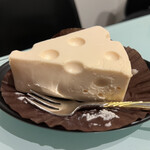 ティフィンベーカリー - 苺のチーズケーキ（正式名称はわかりません）