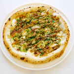 小幹白魚花椒和九條蔥的日式披薩
