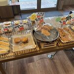 パン屋 ひなた - ショーケース3