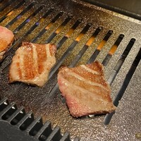 黒毛和牛焼肉 虎斑 北新地店 - 