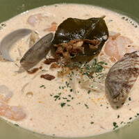 COLONIAL BEACH 横浜ハンマーヘッド - 絶品シーフードラクサヌードル、美味しいのだが想像の範囲内