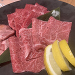 やきにく 飛牛 - 