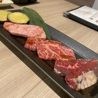 近江うし 焼肉 にくTATSU 青山本店 - 