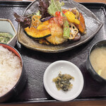 Tomakomai Onsen Honoka - 黒酢あん定食