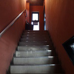 マダンノリ - ２階へと上がる階段