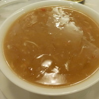 華正樓 本店 - 蟹肉入りふかひれのスープ