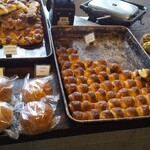 アジノパリ - ベーグル、量り売りのクロワッサン