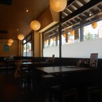 炭火焼鳥 ゆ鳥 - 店内