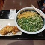 丸亀製麺 - 冷やかけの特盛とかしわ天