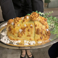 ロジェ ドール - 登米産黒毛和牛　塩竈藻塩パイ包焼き