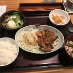 Hakata Motsunabe Yamaya - 220912月　東京　博多もつ鍋 やまや コレド室町店　生姜焼き定食1,500円