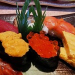 亀喜寿司 - 雲丹　いくら　赤貝　